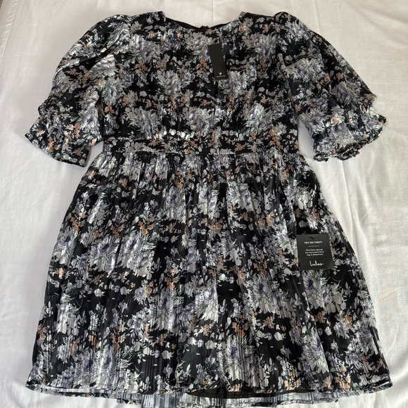 NWT Lulu's Black Floral Print Skater Mini Dress Sz XL Party Wedding  Metallic - Picture 4 of 11